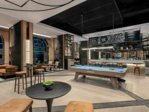 Piljardilaud majutusasutuses Four Points by Sheraton Yangjiang City Center