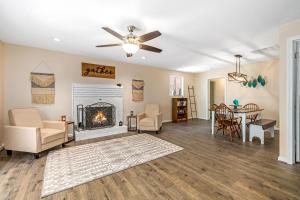 Foto dalla galleria di Relaxing 2-Master Suite Mountain Top - Fire Pit a New Market