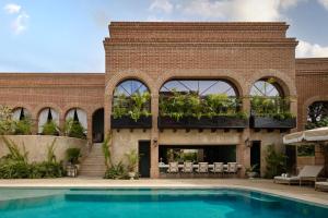 Bazén v ubytování Todos Santos Boutique Hotel nebo v jeho okolí