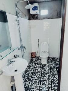 Koupelna v ubytování Mành Homestay