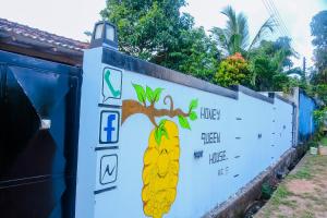 Gallery image of Honey Queen House in Mirissa