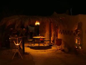 Foto sihtkohas Merzouga asuva majutusasutuse kasbah planet sahara galeriist