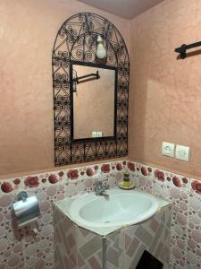 Vannituba majutusasutuses kasbah planet sahara
