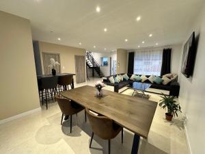 Μια τηλεόραση ή/και κέντρο ψυχαγωγίας στο Comme a la maison 6