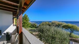 Naturlandskabet i nærheden af lejligheden + 54 billeder