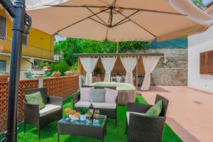 Posezení v ubytování MaisonTuscany - Jacuzzi