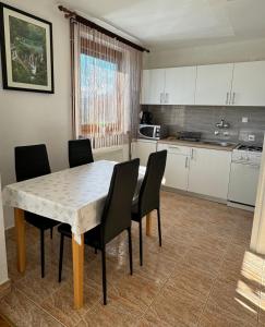 Gallery image of Guest House Aurora in Poljanak