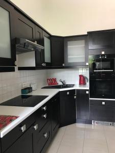 Kuchnia lub aneks kuchenny w obiekcie La Paix, Gîte bucolique en Normandie