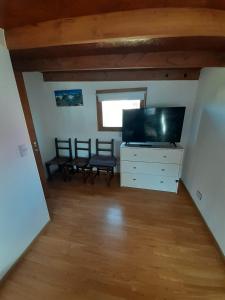 Μια τηλεόραση ή/και κέντρο ψυχαγωγίας στο Cerro Rosado