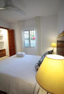 A bed or beds in a room at Casas Isabel Még 37 kép