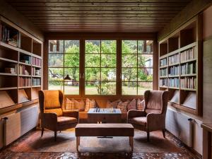 Posezení v ubytování Familiengut Hotel Burgstaller