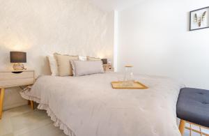 Posteľ alebo postele v izbe v ubytovaní Modern Apartment City Centre Marbella