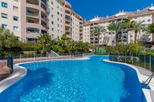 Bazén v ubytovaní Modern Apartment City Centre Marbella alebo v jeho blízkosti