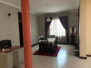 Posezení v ubytování Vervet Villa Fully Furnished Appartment