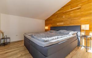 Posteľ alebo postele v izbe v ubytovaní Holiday Home Labin 43 With Outdoor Swimmingpool