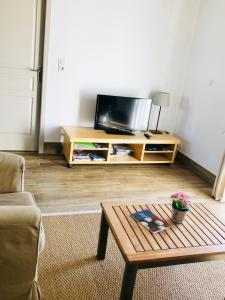 Gallery image of Boinot Lodge in Le Château-dʼOléron +17 photos