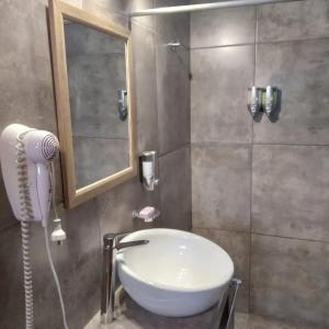 A bathroom at Flor de Lis