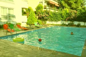 The swimming pool at or close to Island Hotel