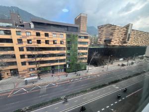El edificio en el que está el departamento