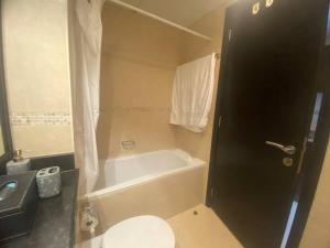 Zdjęcie z galerii obiektu JLT Cluster J Studio w Dubaju +6 zdjęć