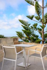 Imagine din galeria proprietății XVI Suites - Adults Only în Naxxar