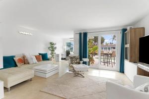 Gallery image of Seahorse Waterfront Pool Home Close to Everything in Dania Beach
