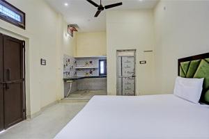 Gallery image of Hotel O Royal Guest House in Morādābād