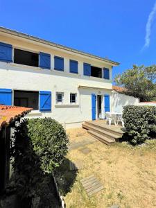 Budova, v ktorej sa vila nachádza