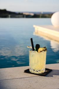 Băuturi la XVI Suites - Adults Only