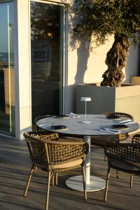 Imagine din galeria proprietății XVI Suites - Adults Only în Naxxar