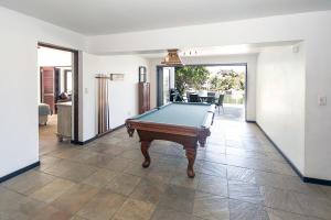Τραπέζι μπιλιάρδου στο Sleepers Nest St Francis Bay