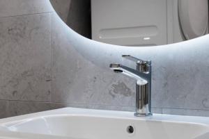 Ένα μπάνιο στο Are Ski Sanctuary Apt for 4 with Slope Access
