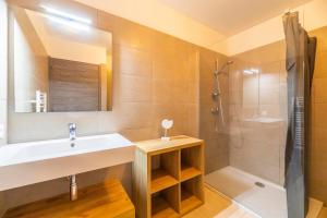 Koupelna v ubytování Residence A Marina + 37 fotografií