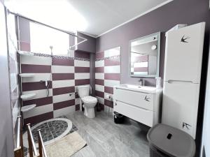 Vannituba majutusasutuses Élégant Appartement T3 Châtaigne : Spacieux