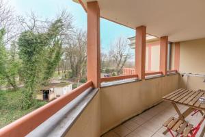 Balkón alebo terasa v ubytovaní Flat for 4 people with swimming pool tennis court and free parking 227