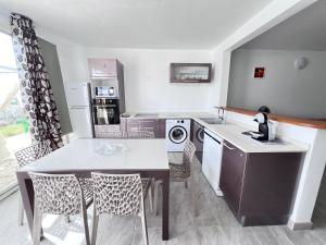 Köök või kööginurk majutusasutuses Élégant Appartement T3 Châtaigne : Spacieux