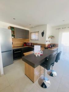 Fotografie z fotogalerie ubytování "T3 Calittu" plage à 5mn et proche des commerces v destinaci Prunelli-di-Fiumorbo