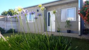 タンディルにあるAzahares de Tandilの花の家