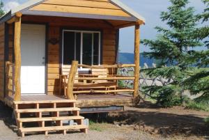山林小屋周边自然景观