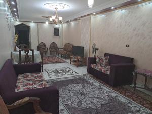 A seating area at شقة مميزة جدا في قلب العاصمة قريبة من جميع الأماكن والخدمات