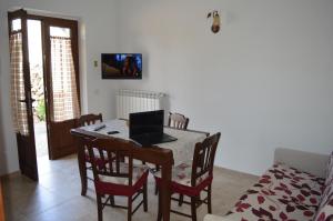 A television and/or entertainment centre at Masseria Paglieroni