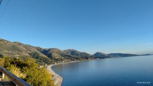 Φωτογραφία από το άλμπουμ του Petrit apartament σε Qeparo