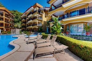 Πισίνα στο ή κοντά στο Pacific Sun Estates 1D