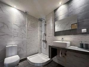 Ванная комната в MyseA VillasNikiti