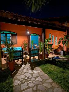 Pérola da Lagoa Suites Monte Alto-Arraial Do Cabo游泳池或附近泳池