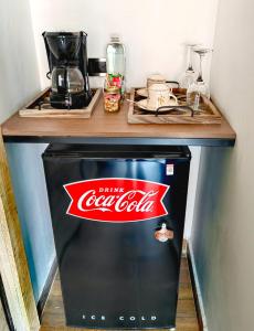 Kuchyň nebo kuchyňský kout v ubytování Habitacion Deluxe 2 con Jacuzzi a 20 mt del parque