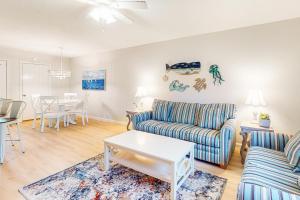 Χώρος καθιστικού στο Gulf Highlands