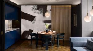 Posezení v ubytování Nobu Hotel London Shoreditch