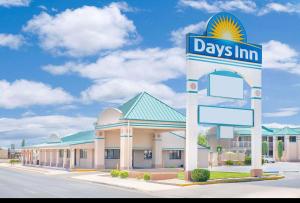 Certifikát, hodnocení, plakát nebo jiný dokument vystavený v ubytování Days Inn by Wyndham Roswell