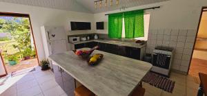 Galería fotográfica de Akivai Lodge - Maison de vacance Ua-Pou Marquises en Hakamui 10 fotos más